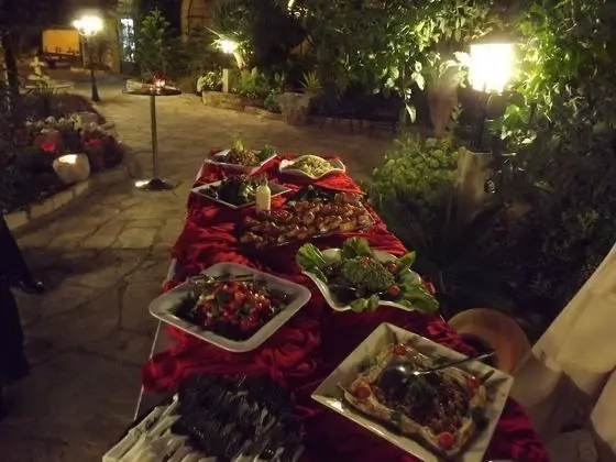 St. Georges Cathedral Pilgrim Guesthouse - Yerinde Yemek