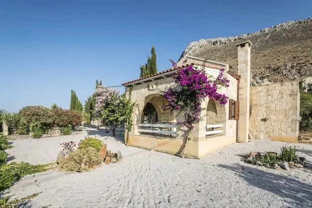 St. George's Retreat Village - Dış Mekan