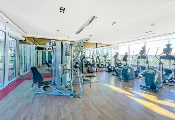 ST-Glamz-812 by bnbme homes - Fitness