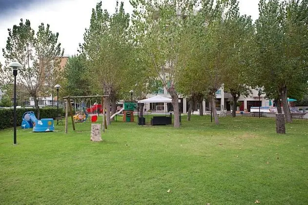 Hotel St. Gregory Park - Dış Mekan