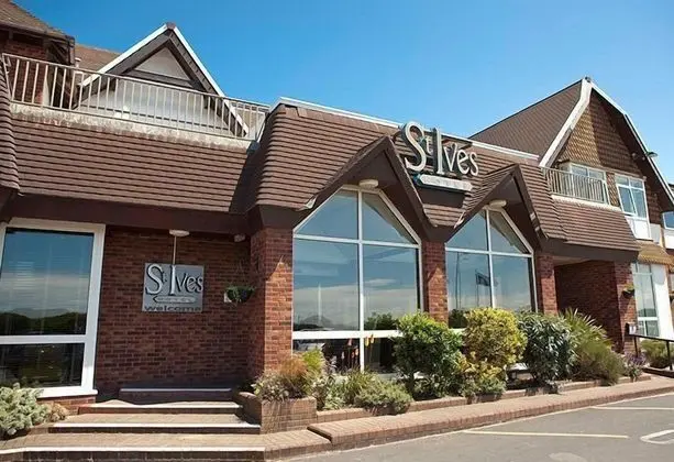 St. Ives Hotel