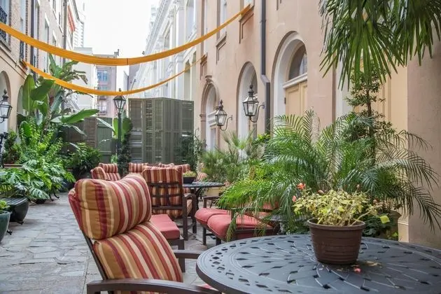 St. James Hotel, an Ascend Hotel Collection Member