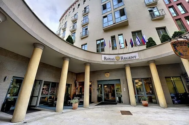 St. Joseph ROYAL REGENT