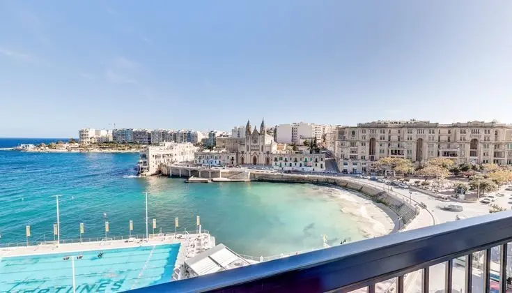 St.Julian's Bay Hotel