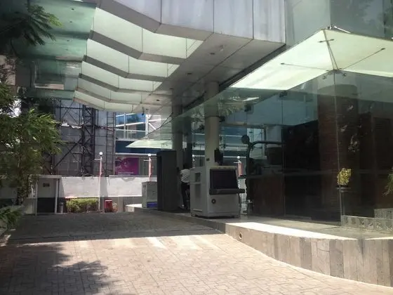 St Laurn Koregaon Park Pune - Dış Mekan