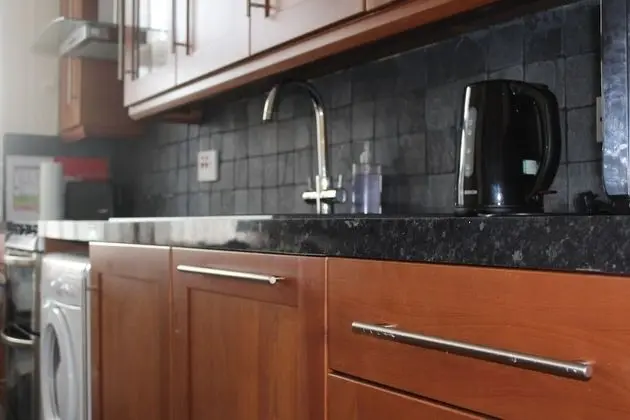 St Leonards Self Catering Apartment - Mutfak