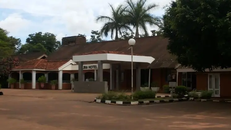 St Lira Hotel