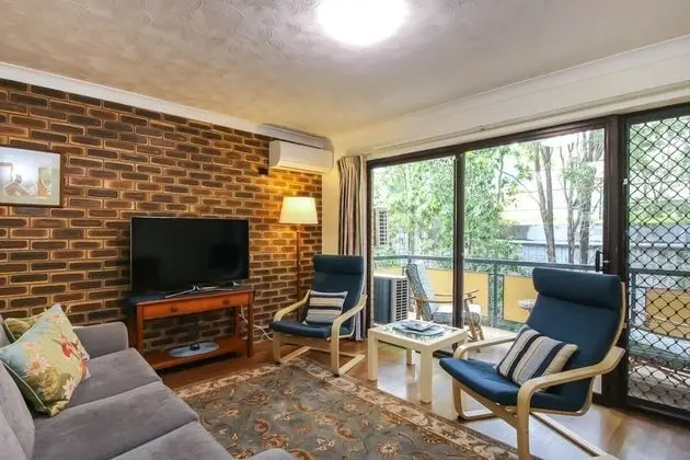 St. Lucia 2 Bedroom Apartment near UQ & Citycat - Oda Düzeni