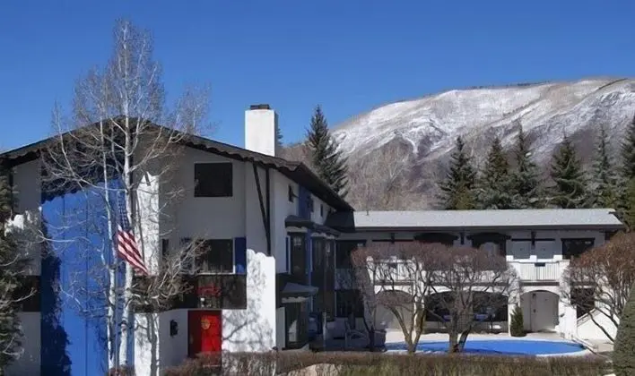St. Moritz Lodge & Condominiums - 1