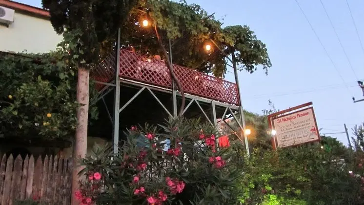 St. Nicholas Pension - Dış Mekan
