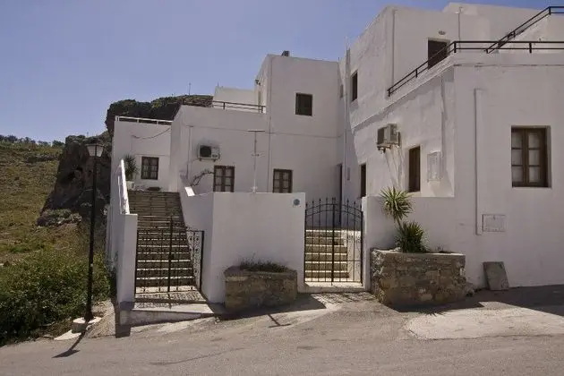 ST.Paul's Bay View Suites
