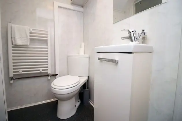 St Paul's View Apt 1 by Tŷ SA - Banyo Tipleri
