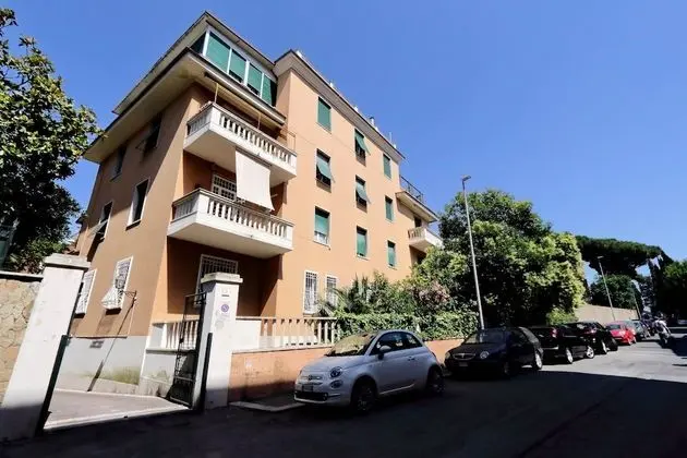 St Peter Mediatrice Apartment