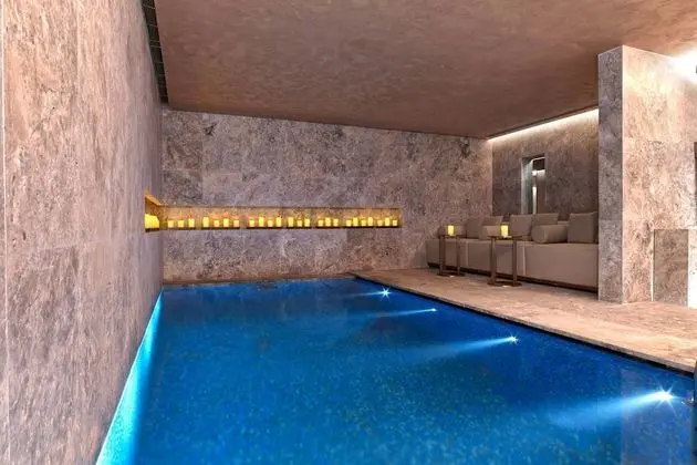 The St. Regis Istanbul - Havuz