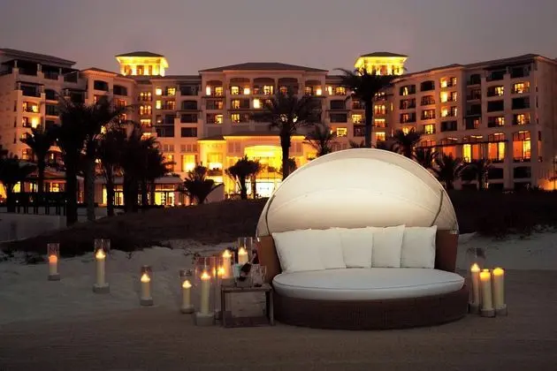 The St. Regis Saadiyat Island Resort, Abu Dhabi - Plaj