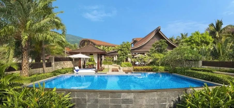 The St. Regis Sanya Yalong Bay Resort - Havuz