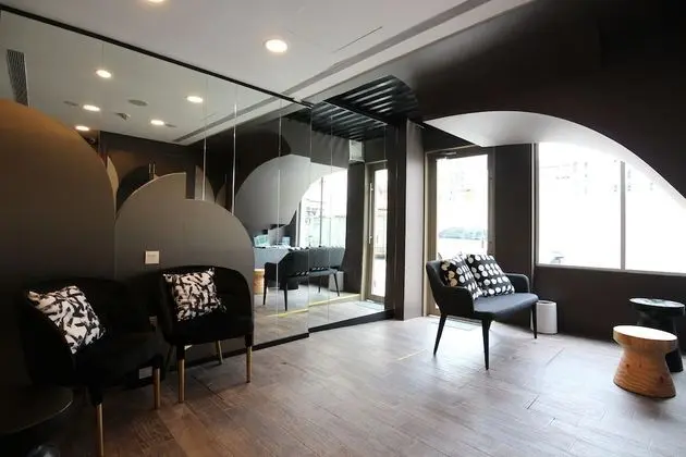 ST Signature Bugis Beach, SHORT OVERNIGHT, 8 hours: 11PM-7AM (SG Clean) - Lobi