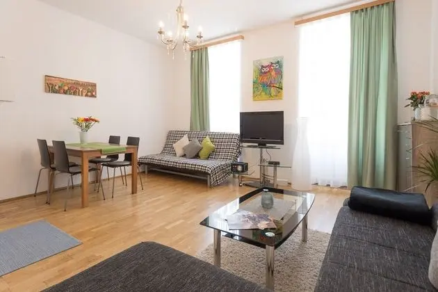 St.Stephen's 10Min-52qm-Quiet & Central