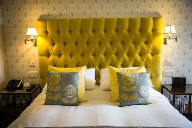 The Stable Courtyard Bedrooms at Leeds Castle - Oda