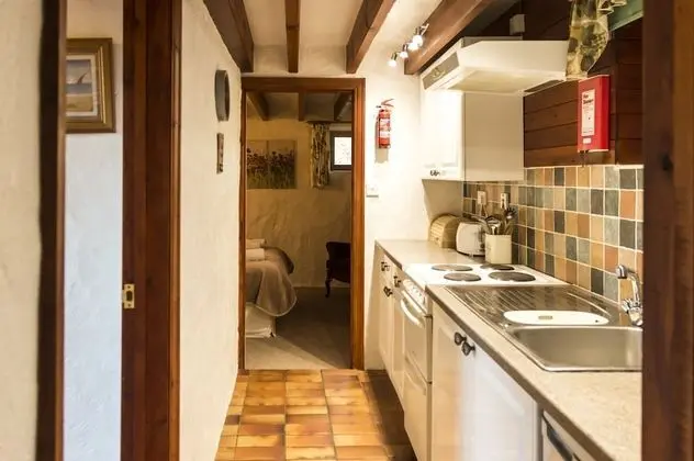 The Stables - 1 Bedroom Apartment - Mutfak