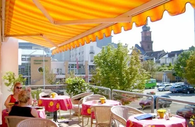 Stadt Cafe Pension Grünstadt