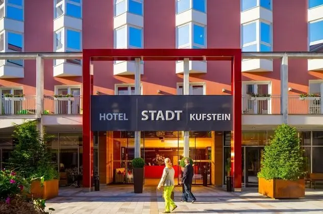 Hotel Stadt Kufstein - Lobi