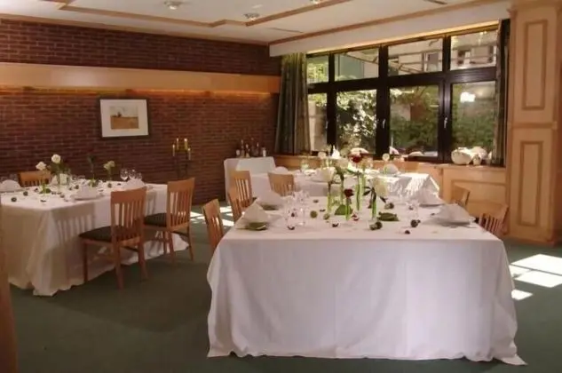 Hotel Stadtkrug - Misafir Tesisleri ve Hizmetleri