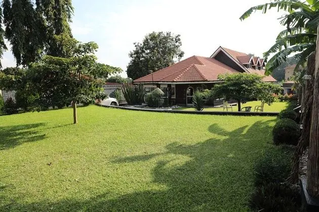 Stallion Place Hotel - Bed and Breakfast - Dış Mekan
