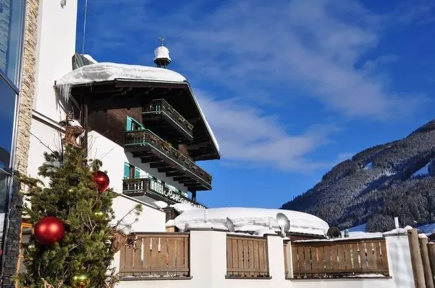 Stammhaus Wolf im Hotel Alpine Palace - Dış Mekan
