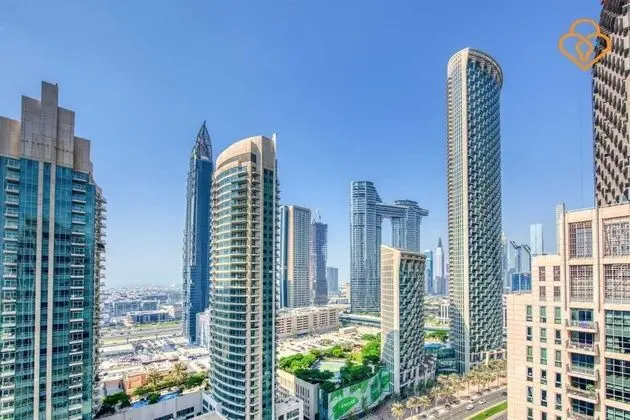 Stand point TA, Burj views