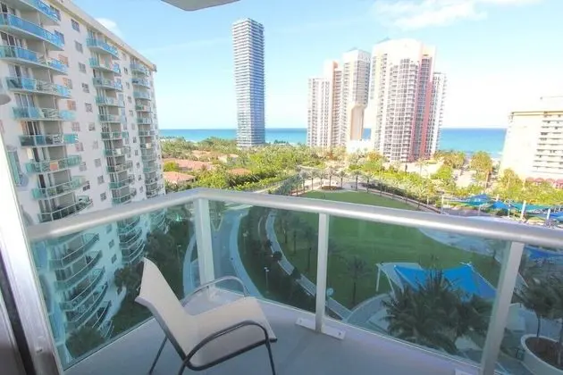 Standard 1 Bedroom Ocean View Or805