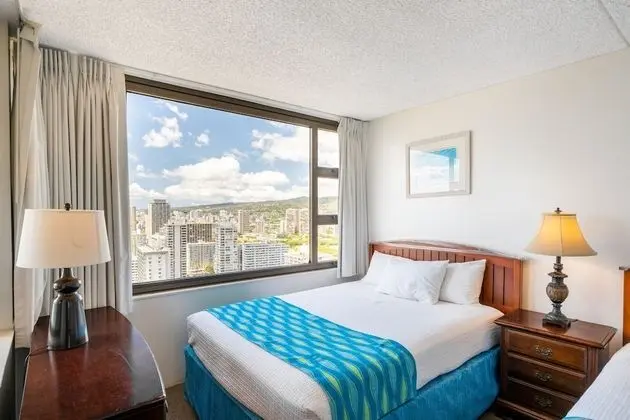 Standard Ocean View Condo - 35th Floor Views, Free Parking & Wifi by Redawning - Oda