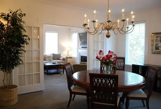 Standish House 3BR 2 5BA A - Includes Bi-weekly Cleanings - Oda