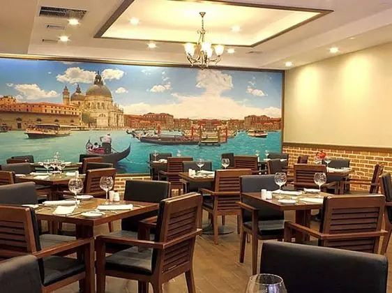 Hotel Stanford Santiago - Yerinde Yemek