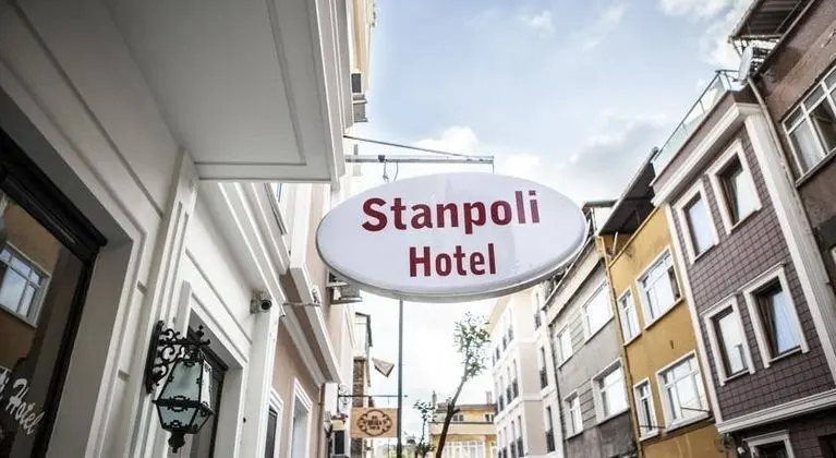 Stanpoli Hostel