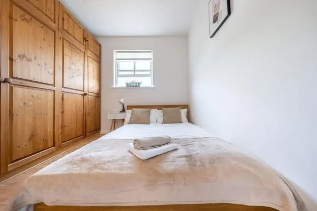 Stansted Airport & Bishops Stortford Town Centre Professional Apartment