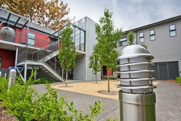 THE STAR APARTMENTS