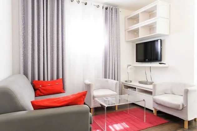 Star Apartments