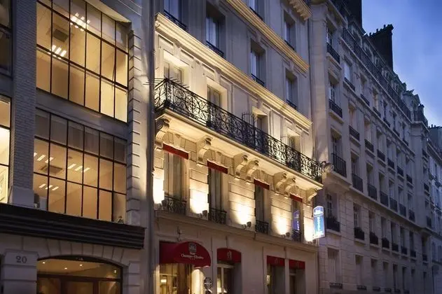 Star Champs Elysees