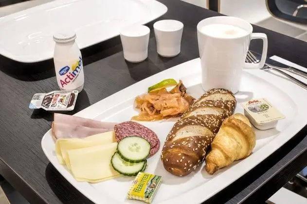 Star Inn Hotel Linz Promenadengalerien - Yerinde Yemek