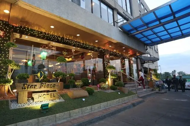 STAR PLAZA HOTEL