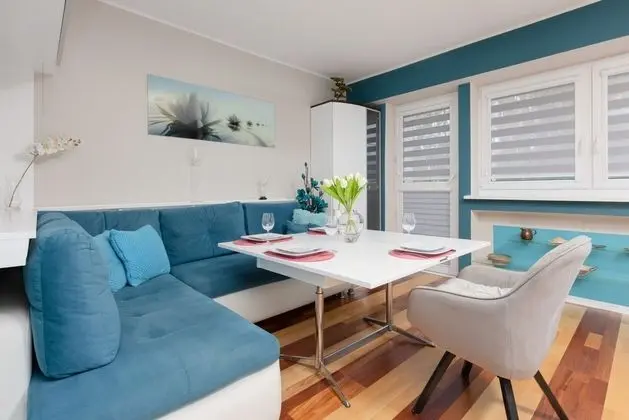 Starej Baśni Apartment Warsaw by Renters