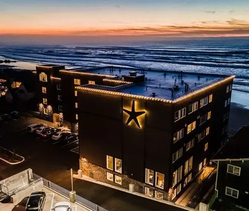 Starfish Manor Oceanfront Hotel - Dış Mekan
