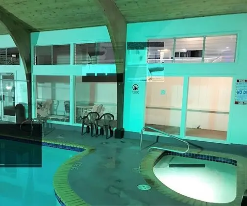 Stargazer Inn and Suites