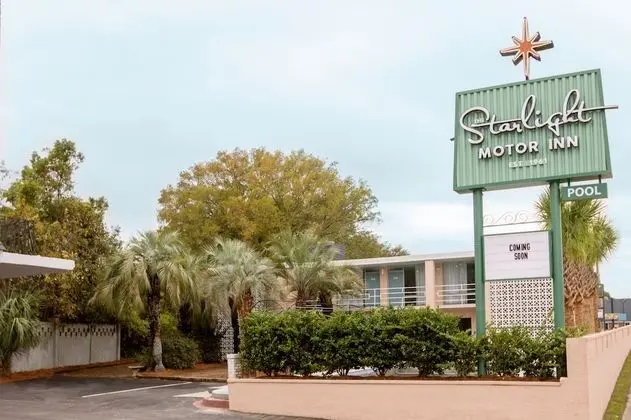 Starlight Motor Inn