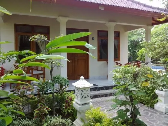 Starlight Restaurant & Bungalows