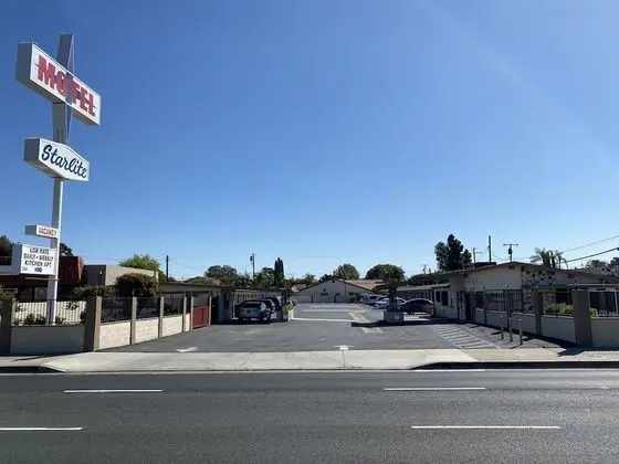 Starlite Motel
