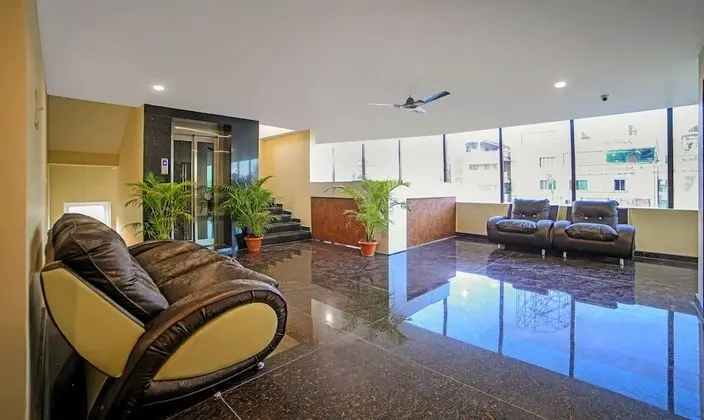 Staro Hotel - Hotel In Vijayawada - Lobi