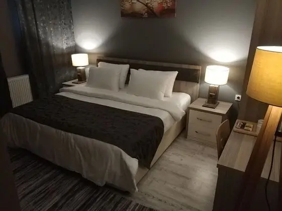Staron Otel - Oda