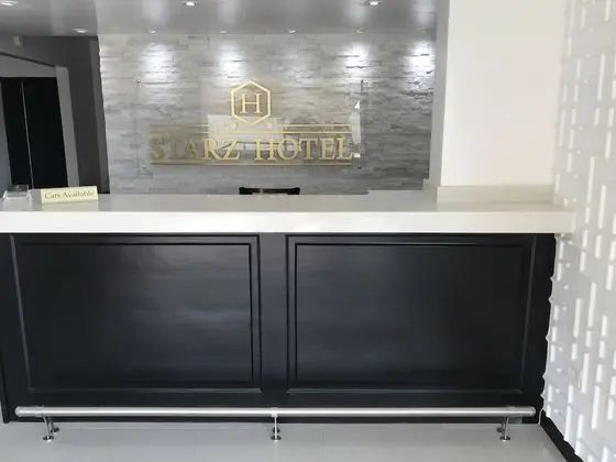 Starz Hotel - Lobi